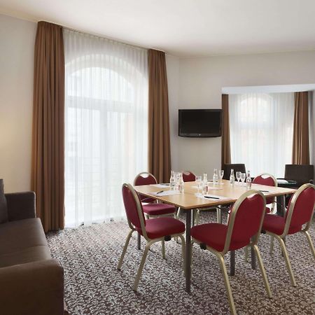 Ramada By Wyndham Frankfurt City Centre Frankfurt am Main Exterior foto