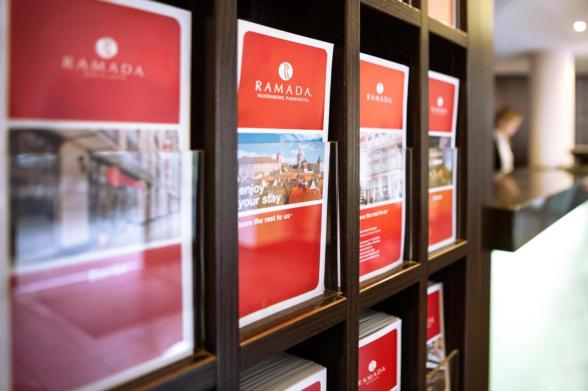 Ramada By Wyndham Frankfurt City Centre Frankfurt am Main Exterior foto